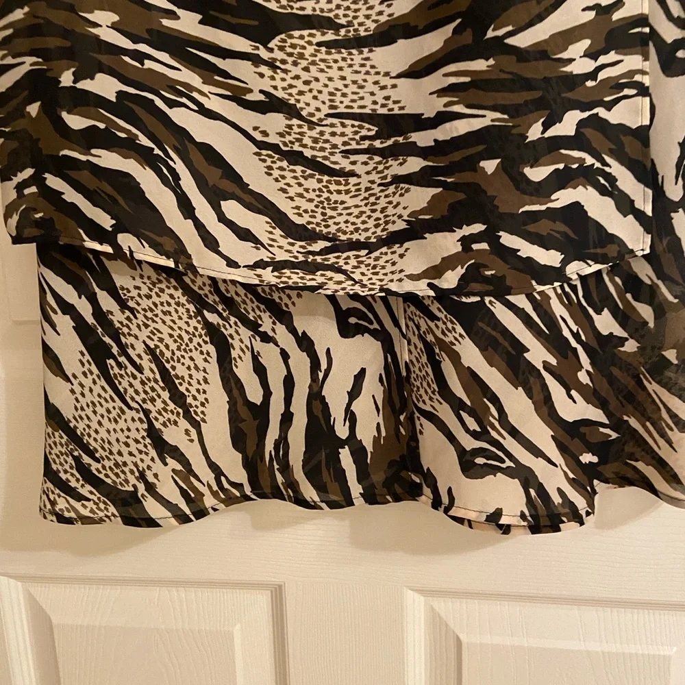 ABSTRACT PRINT SKIRT - Picture 8 of 10